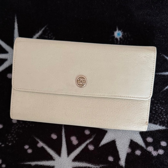 Auth, Chanel Leather off white Long Wallet - Good used condition - Picture 9 of 14
